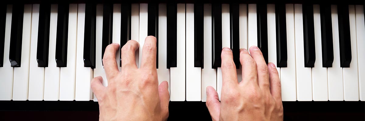 tim the keys north west wirral cheshire merseyside pianist accompanist organist musical director rehearsal music piano organ